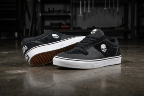 SKULL KICKS
